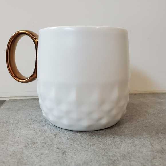 Starbucks Coffee Mug White,  Gold Handle, 2013 Diamond Embossed Textured Cup - Picture 3 of 9